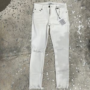 NWT Pistola Cruz-White Audrey mid rise skinny stretch denim. Size 24. Made in US